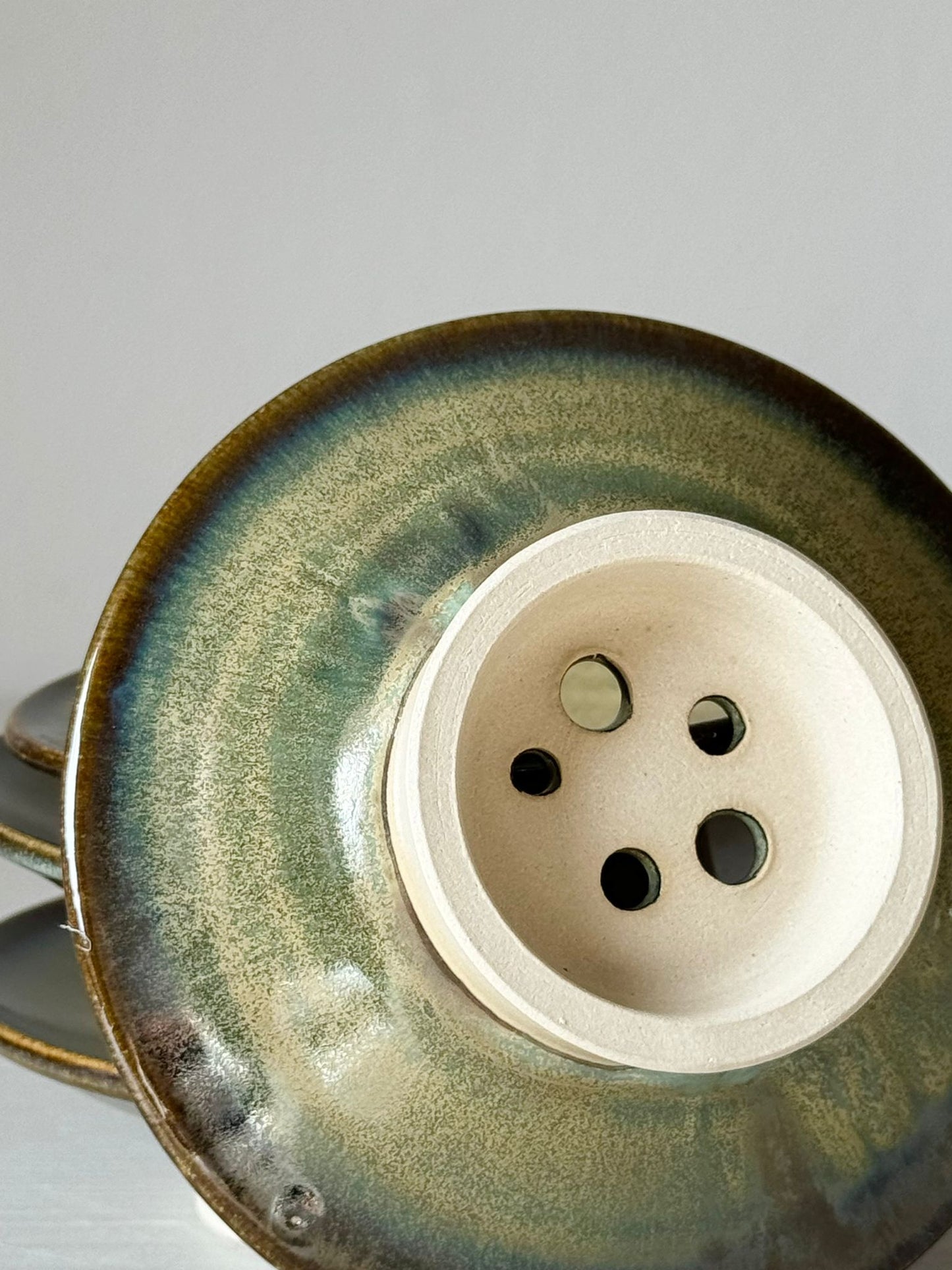 Zeepbakje Glanzend Groen/ Blauw van Ikkai Ceramics